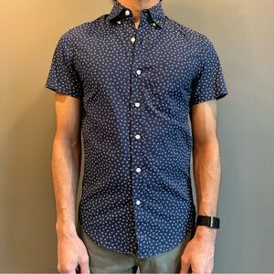 J. Crew Men's Blue Patterned Button Down Shirt